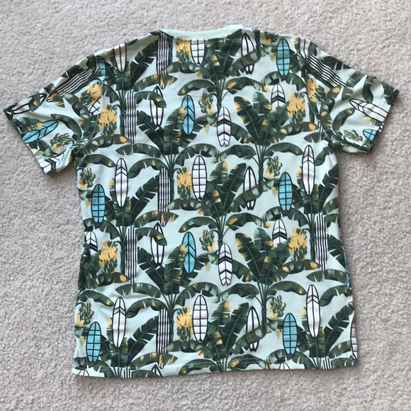 Free Planet Surf Board Print Tee - Picture 3 of 11
